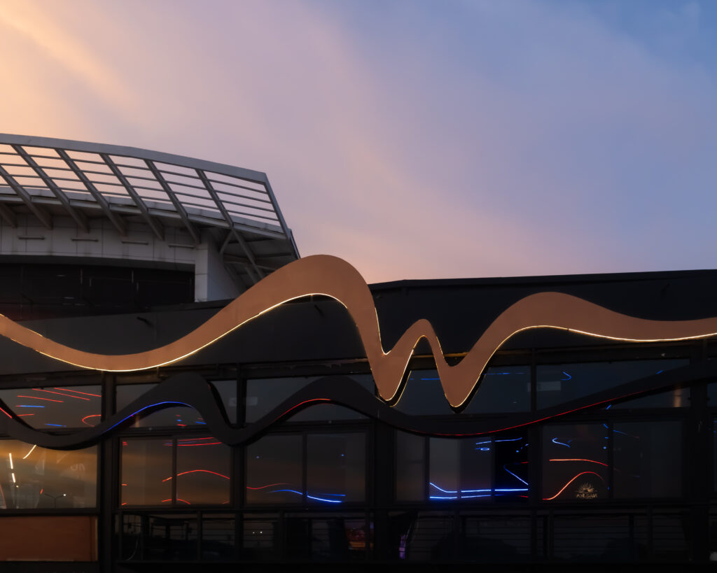 W BAR — Branding 6
