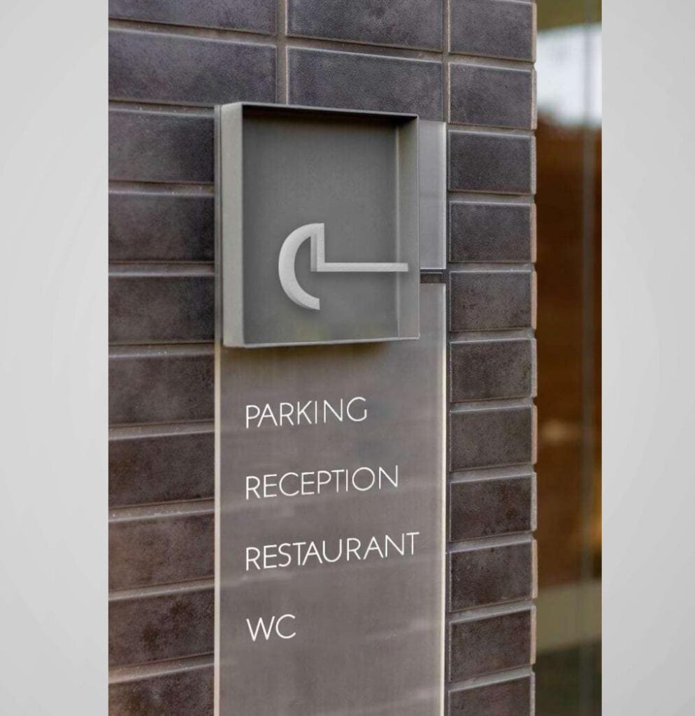 NOVANTIQUE BOUTIQUE HOTEL — Branding And Design 10