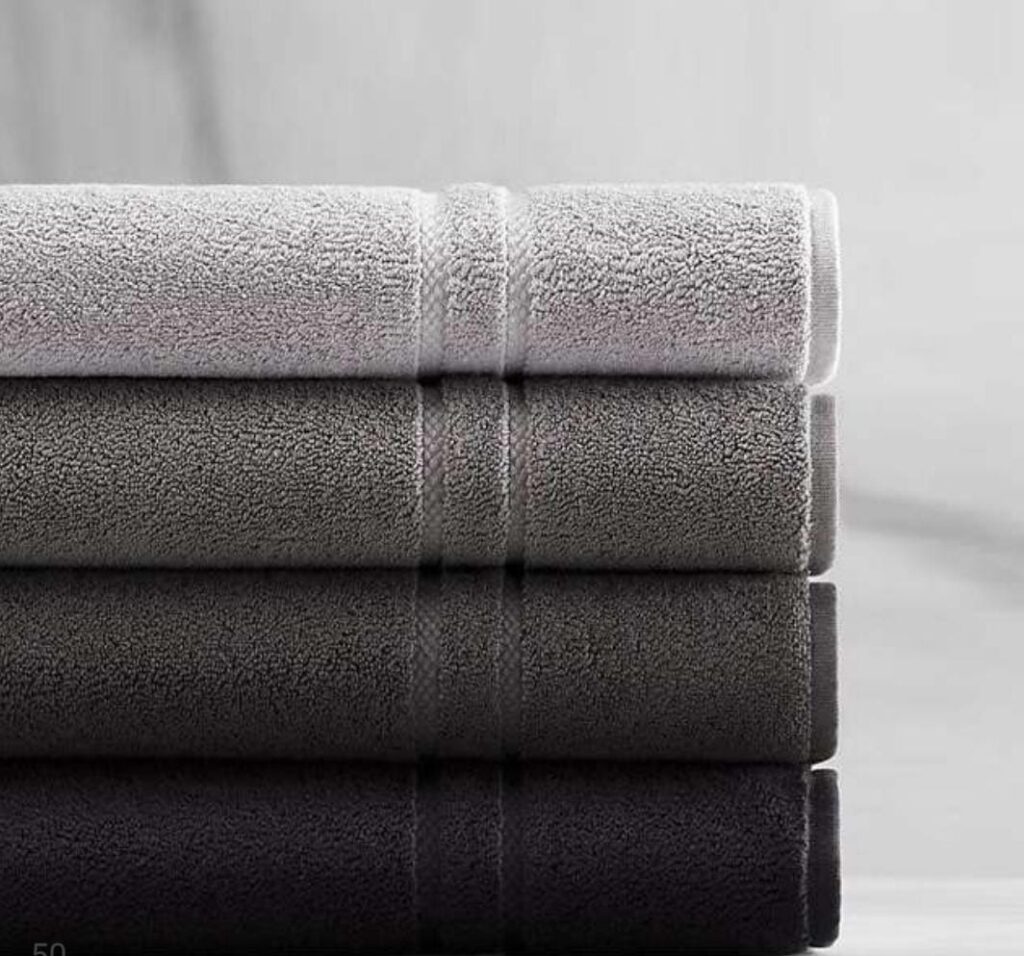 NOVANTIQUE BOUTIQUE HOTEL — Branding And Design 9