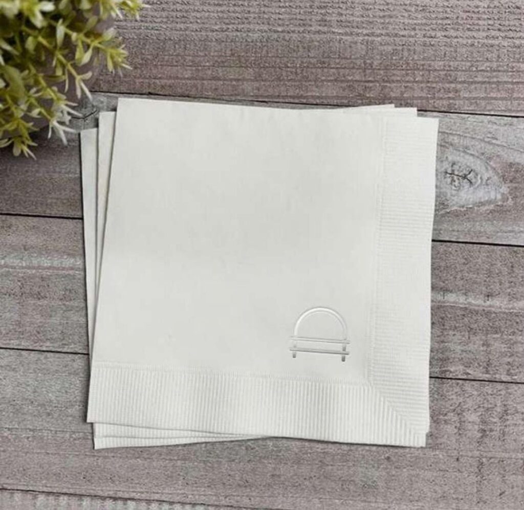 NOVANTIQUE BOUTIQUE HOTEL — Branding And Design 21