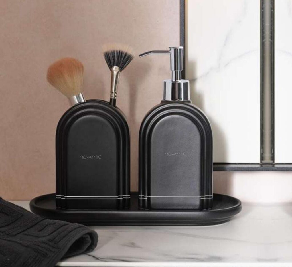 NOVANTIQUE BOUTIQUE HOTEL — Branding And Design 8